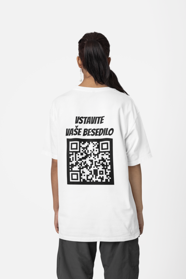 Custom text T-shirt - Oversized - Image 4